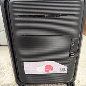 🔥🔥 Nobl Collapaible Carry On Spinner Luggage ! 🔥🔥